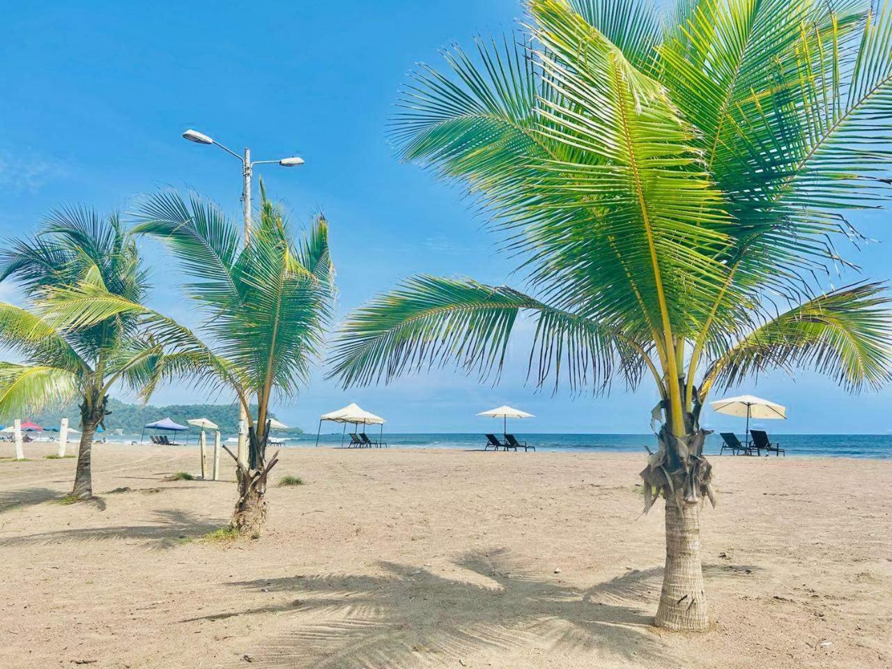 Apartamento De Lujo Las 3 Gotas Jaco, Frente Al Mar Con Vista A La Playa Luaran gambar