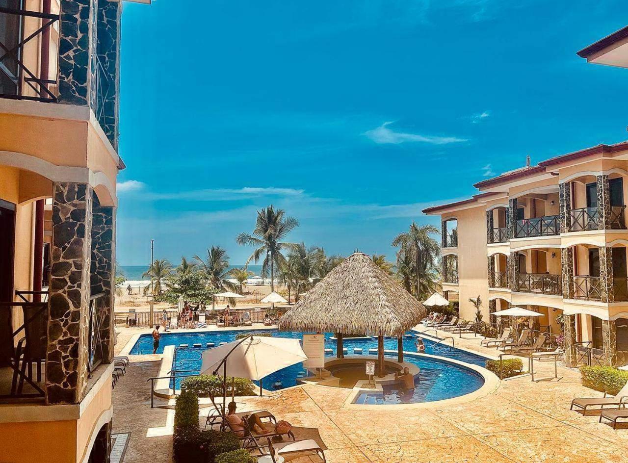 Apartamento De Lujo Las 3 Gotas Jaco, Frente Al Mar Con Vista A La Playa Luaran gambar