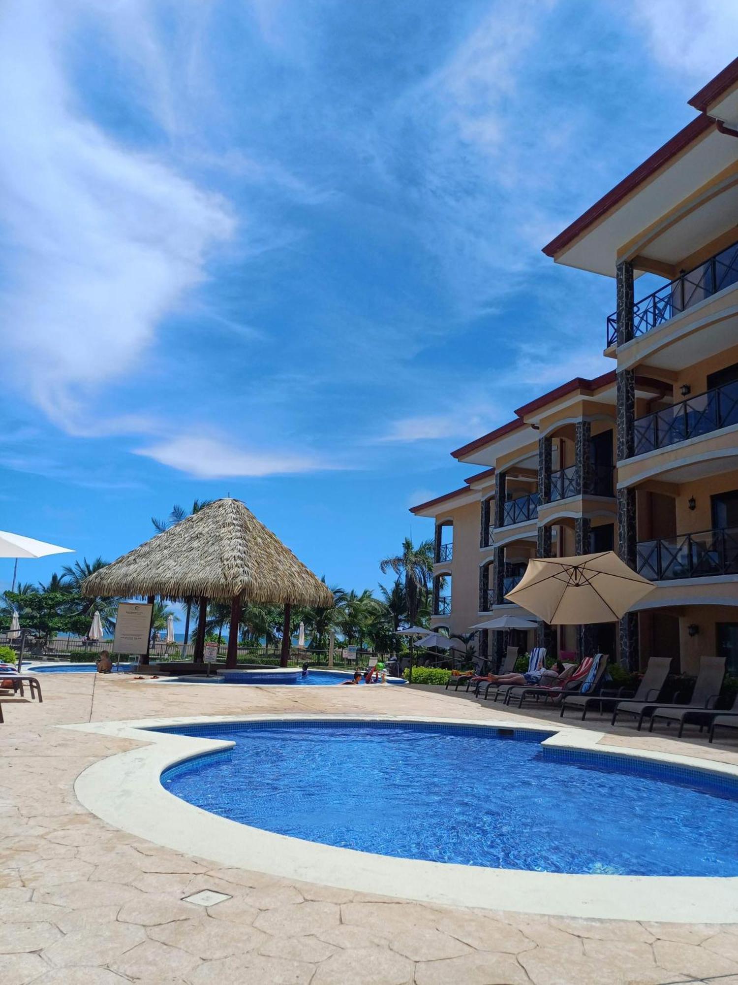 Apartamento De Lujo Las 3 Gotas Jaco, Frente Al Mar Con Vista A La Playa Luaran gambar